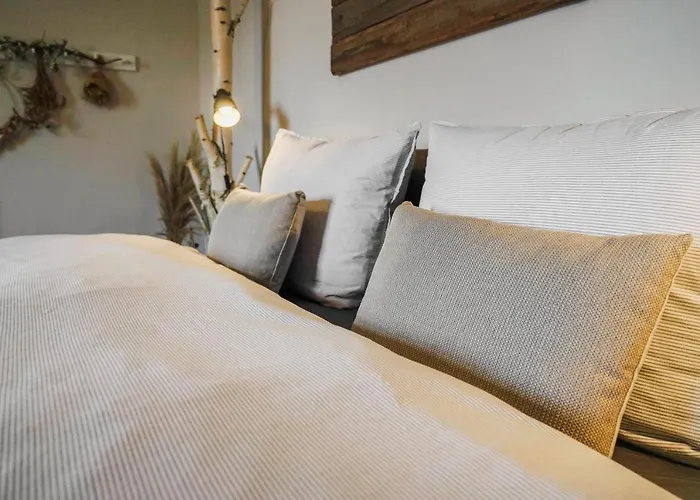 Urlaubsfreude Biedermann Haus Gluecksstein Sandstein * Бад-Шандау